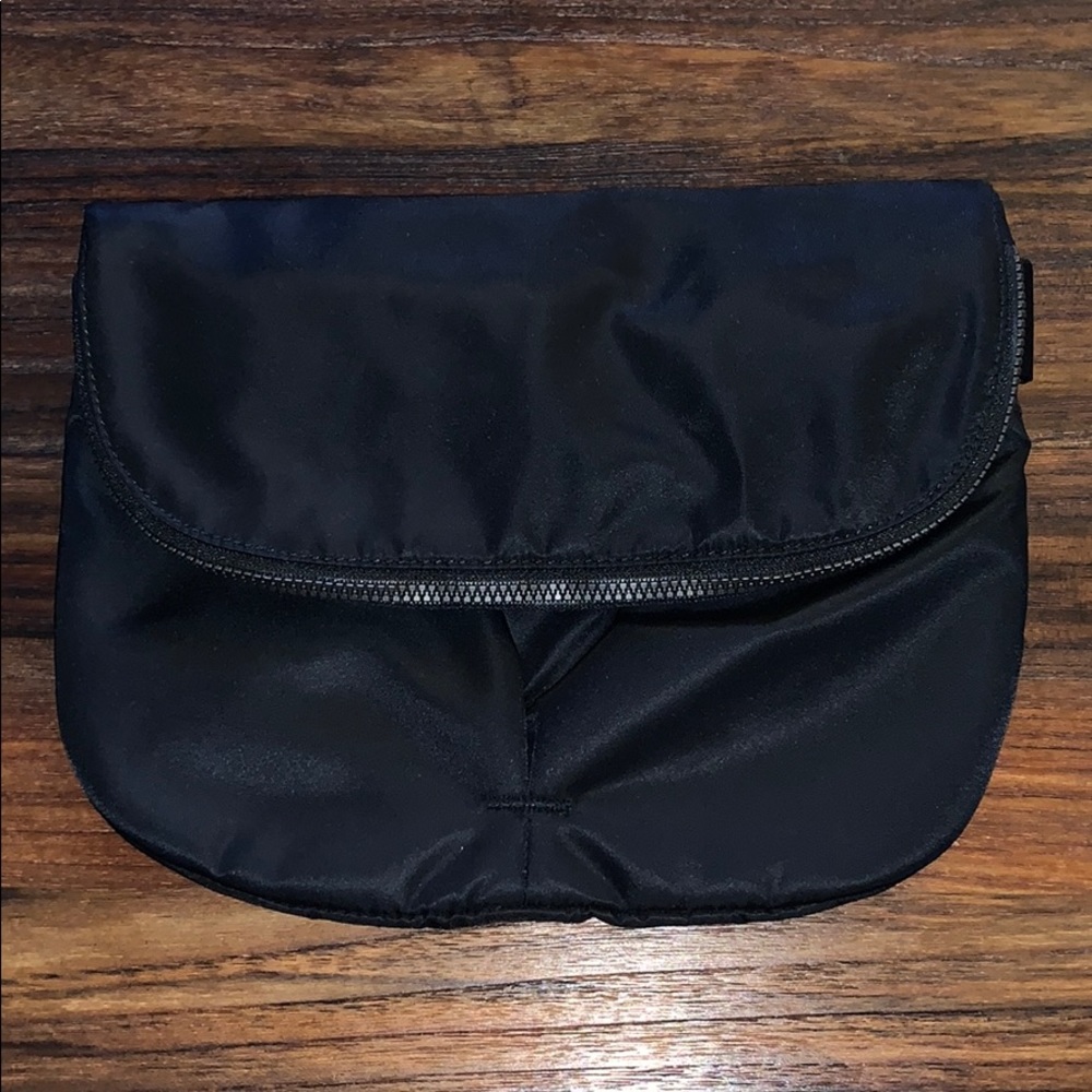 Lululemon bag